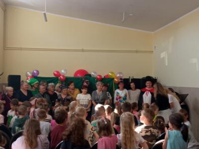 🌸✨ Bajkowy dzień w Klubie Seniora ✨🌸