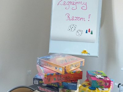 Zestaw gier planszowych zakupionych do Świetlicy Środowiskowej w Strykowie [jpg]