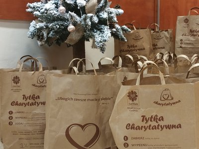 Paczki żywnościowe w ramach akcji „Tytka Charytatywna”