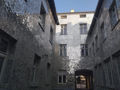 Ferie - Pasaż Róży – zaczarowane lustrzane podwórko 