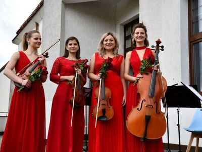 UpBeat Quartet - od lewej: skrzypce - Joanna Trzaska,  skrzypce - Natalia Zhukava, altówka - Weronika Rácz, wiolonczela - Zuzanna Siepietowska