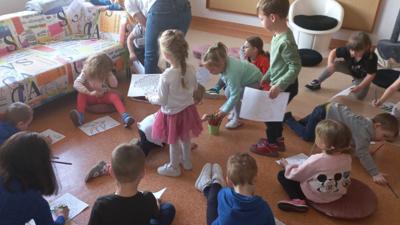 Przedszkolaki z Dusznik z wizytą w bibliotece