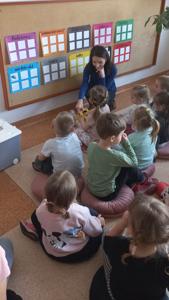 Przedszkolaki z Dusznik z wizytą w bibliotece