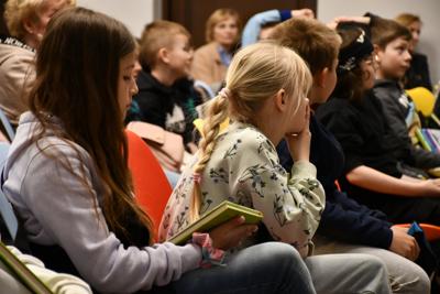 Tydzień Bibliotek - spotkanie autorskie z Grzegorzem Kasdepke (widownia)
