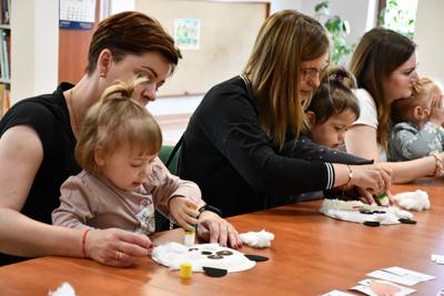 W krainie kolorów - zajęcia edukacyjne dla dzieci z opiekunami