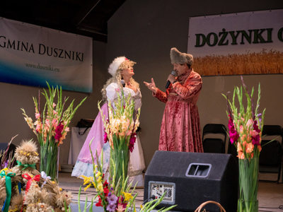 Dożynki Gminne 2021 - występ w wykonaniu teatru "HALS"