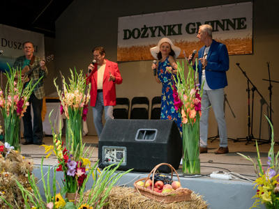 Dożynki Gminne 2021 - występ w wykonaniu teatru "HALS"