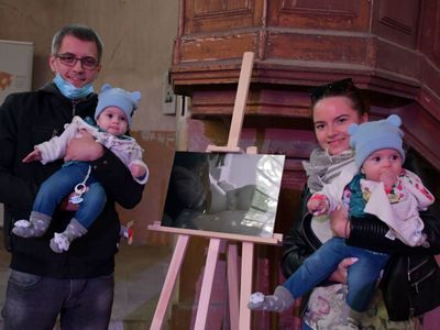 Otwarcie wystawy fotograficznej Jakuba Długosza "Karmiąca mama"