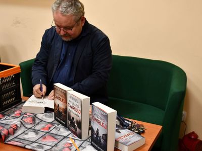 Spotkanie autorskie z Ryszardem Ćwirlejem