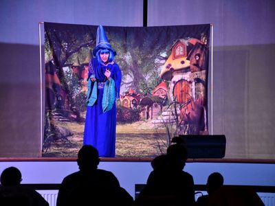 Aktorka Studia teatralnego Krak-Art. na dusznickiej scenie