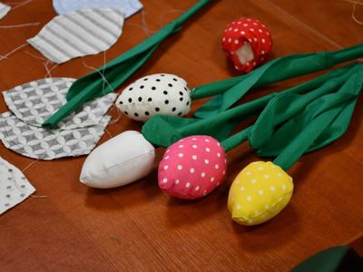 Materiałowe tulipany