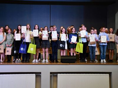 Uczestnicy konkursu recytatorskiego poezji Marii Konopnickiej