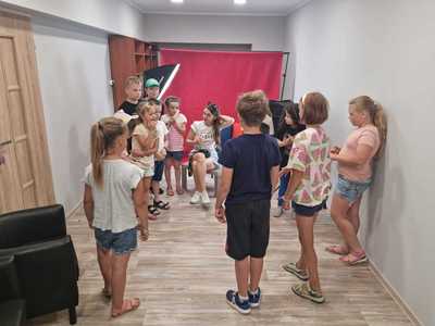 Wakacje z BPiCAK w Dusznikach - warsztaty z magikiem