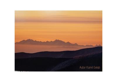 Tatry widziane z najwyższego szczytu Bieszczad - Tarnicy. Odległość 188 km