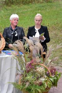 Czyta Dorota Karkusiewicz - dyrektor Gminnej Biblioteki Publicznej w Gościeradowie.
