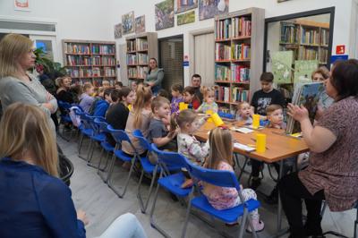 Ciekawostki o pszczołach z bibliotecznych książek.