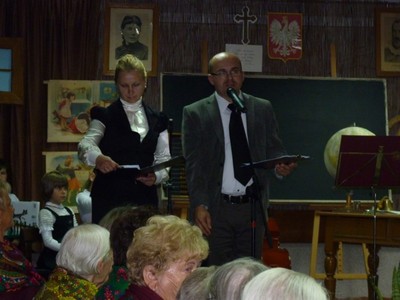Powitanie uczestników obchodów EDD przez dyrektorów instytucji kultury: Dorotę Karkusiewicz i Romana Bissa