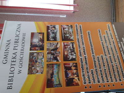 Banner biblioteki z wyszczególnieniem zadań realizowanych przez bibliotekę. 