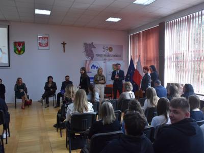 Debata - wręczenie nagród w konkursie plastycznym