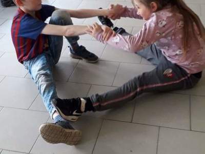 Rozgrzewka przed ćwiczeniami - rozciąganie
