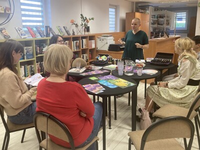 spotkanie aromaterapia w bibliotece