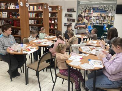 Warsztaty decoupage w bibliotece