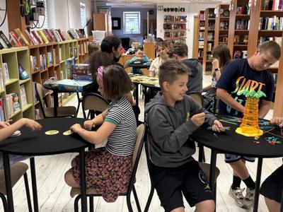 zajęcia z pasjonatami gier planszowych w bibliotece
