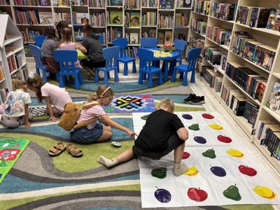 zajęcia z pasjonatami gier planszowych w bibliotece