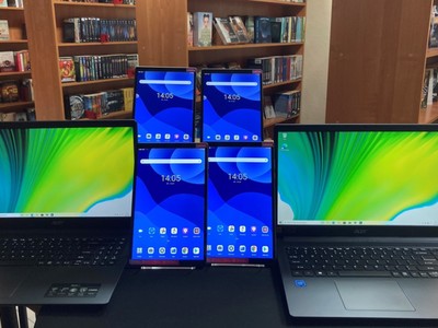sprzęt elektroniczny:laptopy i tablety