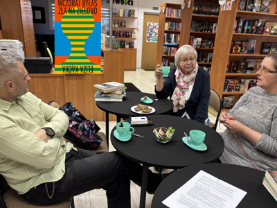 spotkanie członków DKK dla Dorosłych w bibliotece