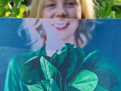 Dziewczynka z książką