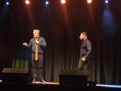 Mikołaj Cieślak i Rafał Zbieć na scenie 