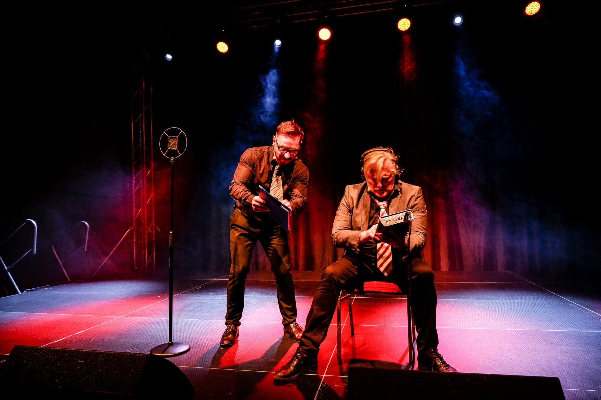 Mikołaj Cieślak i Rafał Zbieć na scenie 