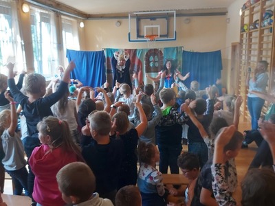 przedstawienie dla dzieci
