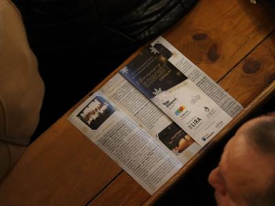 Ulotka prezentująca opisy II Noworocznego Koncertu Chóralnego