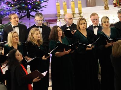 Chór Cantata Noworoczny koncert w pełnej harmonii i muzycznym uniesieniu