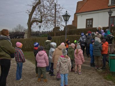 Zamek w Liwie - wyjazdowe Ferie z Powozownią