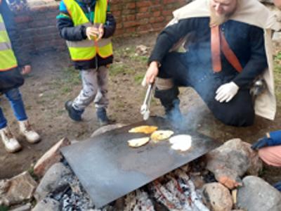 Podpłomyki pieczone na ogniu, Mikołaj Borzywój