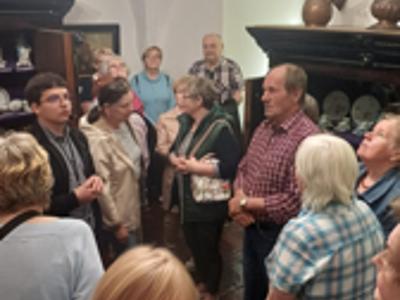 Seniorzy UTW Powozownia integrują się podczas wycieczek