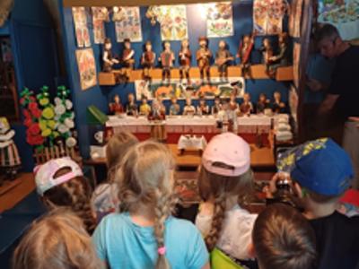 Muzeum Drewnianych Szopek - Wakacje z Powozownią 2025