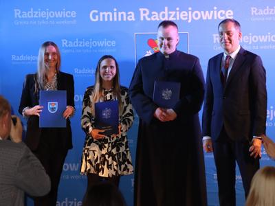 Gmina Radziejowice wręczenie dyplomów