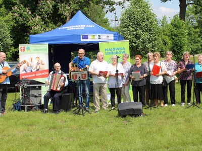 Występ zespołu Wiecznie Młodzi