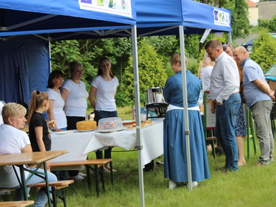 Fotografia przedstawia stoisko Koła Gospodyń Wiejskich z Sycewa.