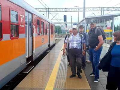 W oczekiwaniu na pociąg