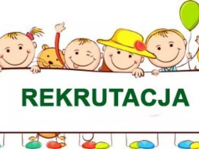Uśmiechnięte dzieci, jedno z balonikiem.
