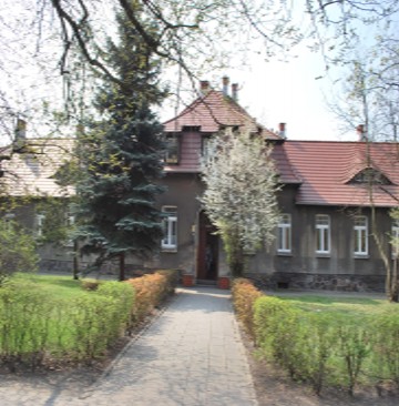 dpj1.jpg [360x366]