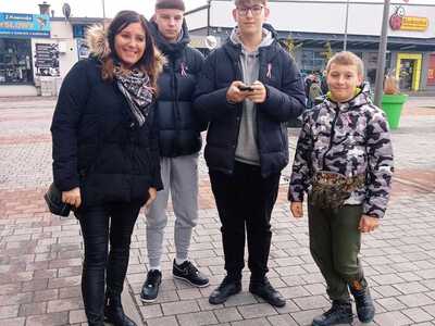 Uczestnicy gry mobilnej