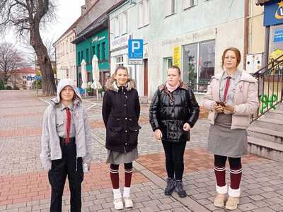 Uczestnicy gry mobilnej