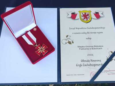 Złota Odznaka Honorowa Gryfa Zachodniopomorskiego
