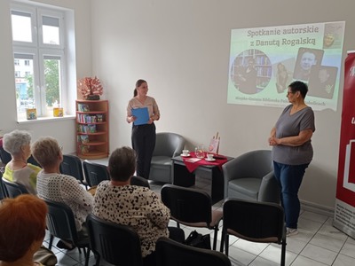 Uczestnicy spotkania autorskiego